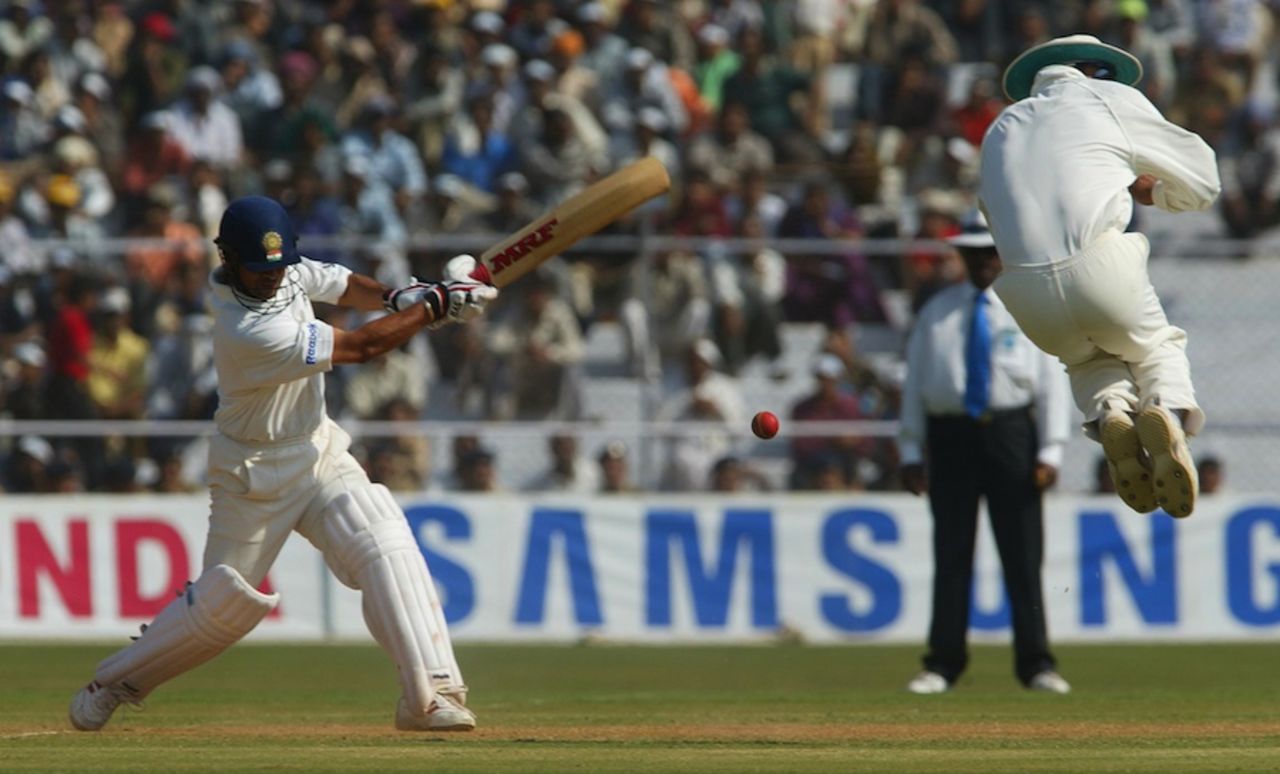 Sachin Tendulkar makes silly point jump, India v England, 2nd Test, Ahmedabad, December 11-15, 2001