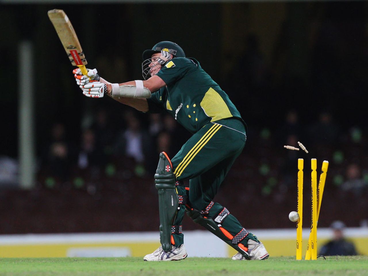 Clint McKay is bowled by Lasith Malinga,  Australia v Sri Lanka, 2nd ODI, Sydney, November 5, 2010