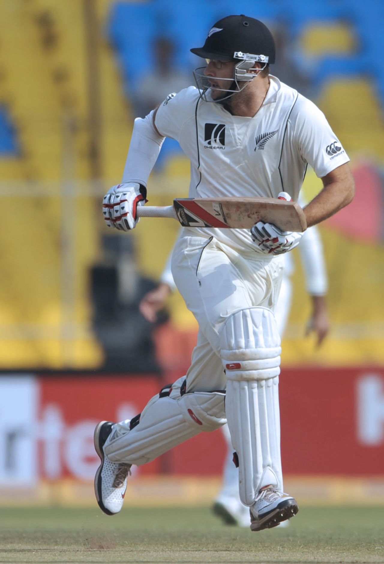 Daniel Vettori provided good support, India v New Zealand, 1st Test, Ahmedabad, 4th day, November 7, 2010