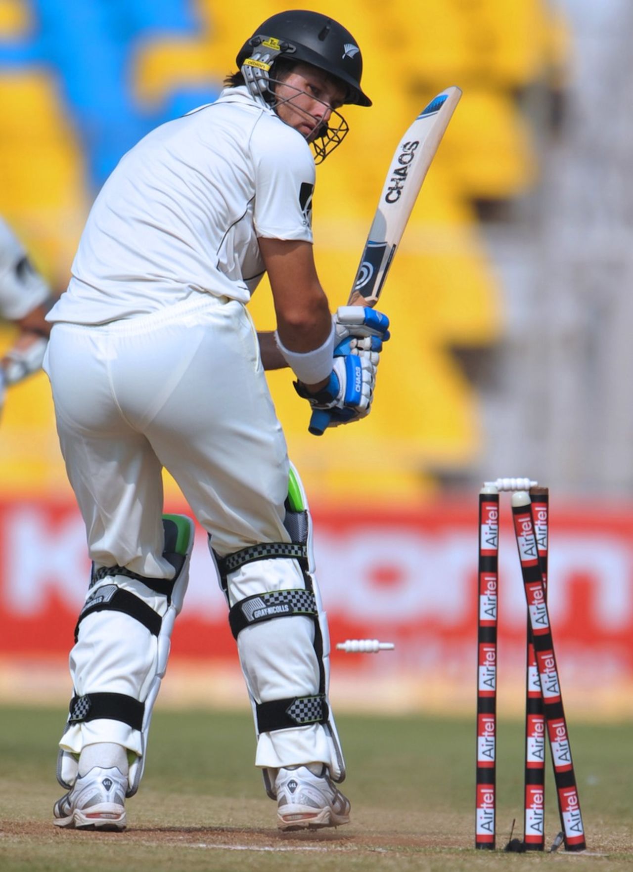 Hamish Bennett is bowled, India v New Zealand, 1st Test, Ahmedabad, 4th day, November 7, 2010