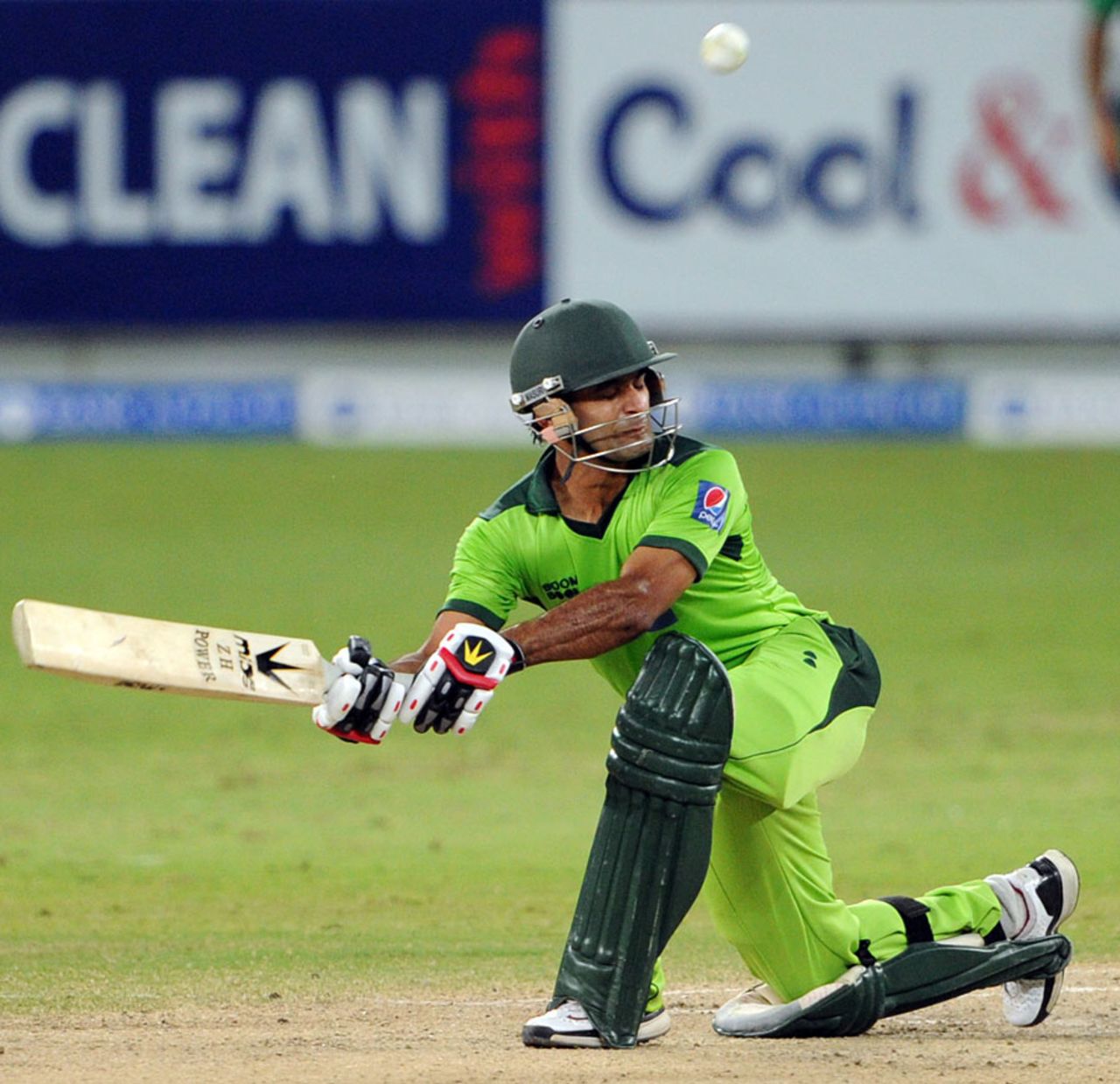 Mohammad Hafeez gave Pakistan hope with a brisk half-century, Pakistan v South Africa, 5th ODI, Dubai, November 8, 2010