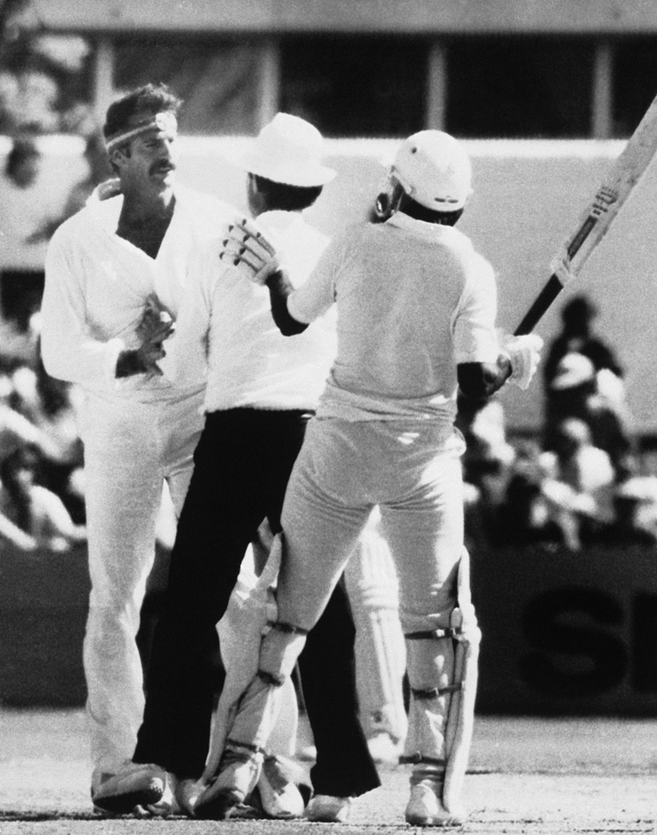 Dennis Lillee and Javed Miandad clash, Australia v Pakistan, Perth, November 17, 1981