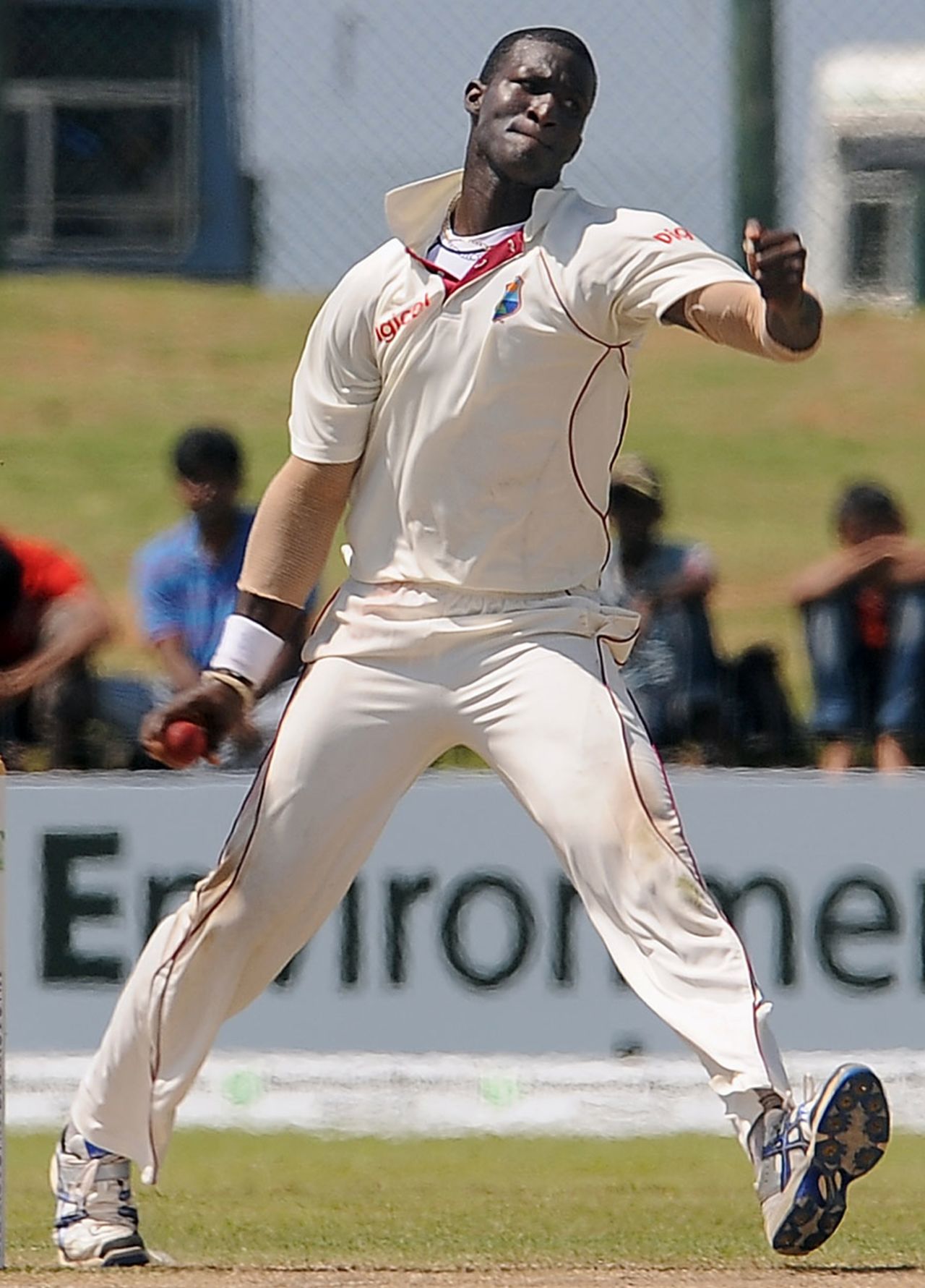 West Indies captain Darren Sammy in his delivery stride, Sri Lanka v West Indies, 1st Test, Galle, 4th day, November 18, 2010