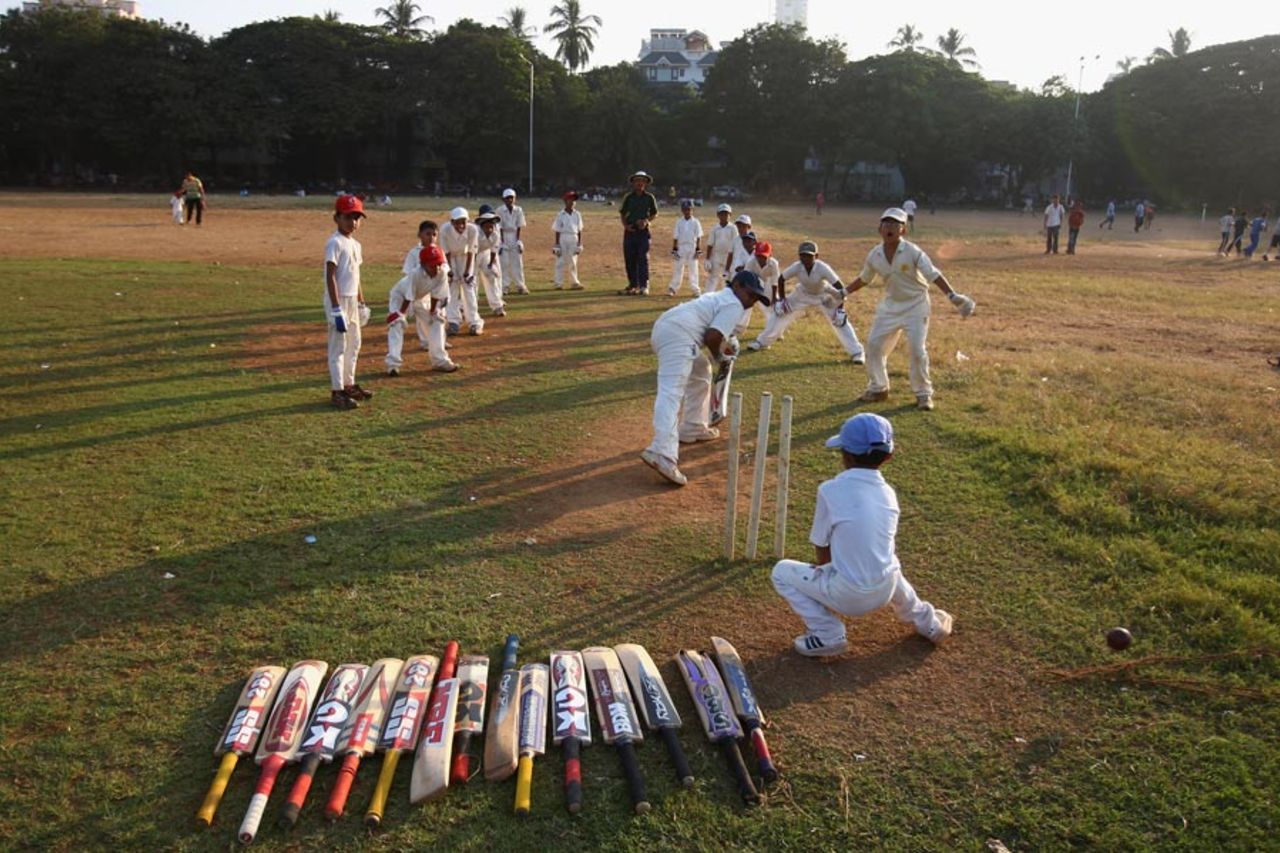 Local youngsters practise at Shivaji Park, November 14, 2008