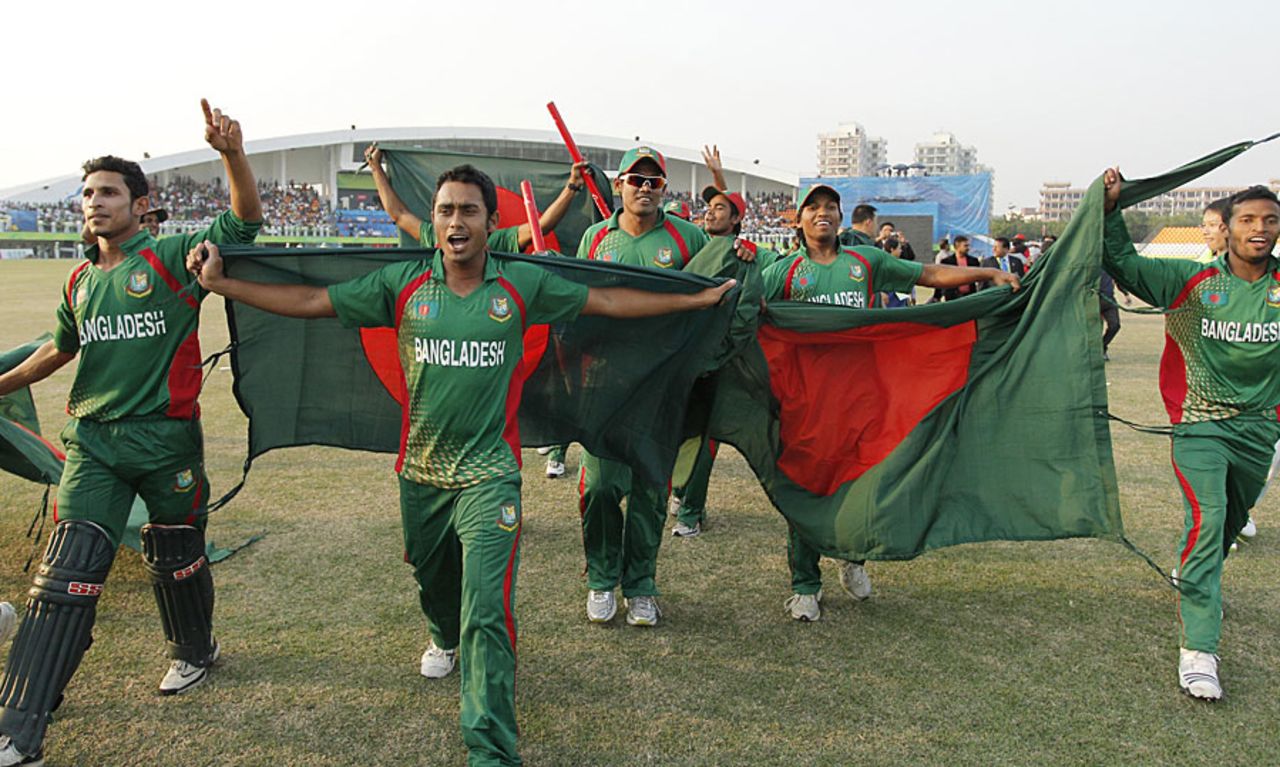 Bangladesh's players celebrate winning their first-ever gold medal in the Asian Games, Afghanistan v Bangladesh, final, Asian Games, Guangzhou, November 26, 2010