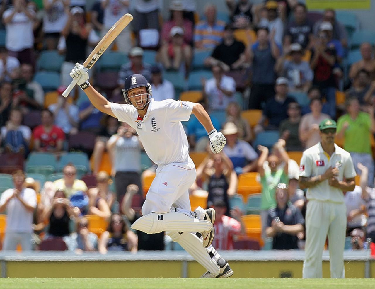 Jonathan Trott joined the century club with his second against Australia, Australia v England, 1st Test, Brisbane, 5th day, November 29, 2010