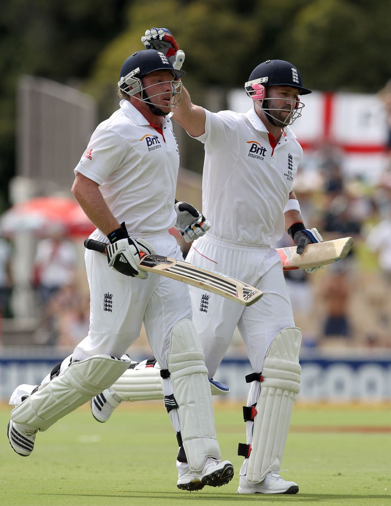 Ian Bell and Matt Prior run off after the declaration, Australia v England, 2nd Test, Adelaide, 4th day, December 6, 2010