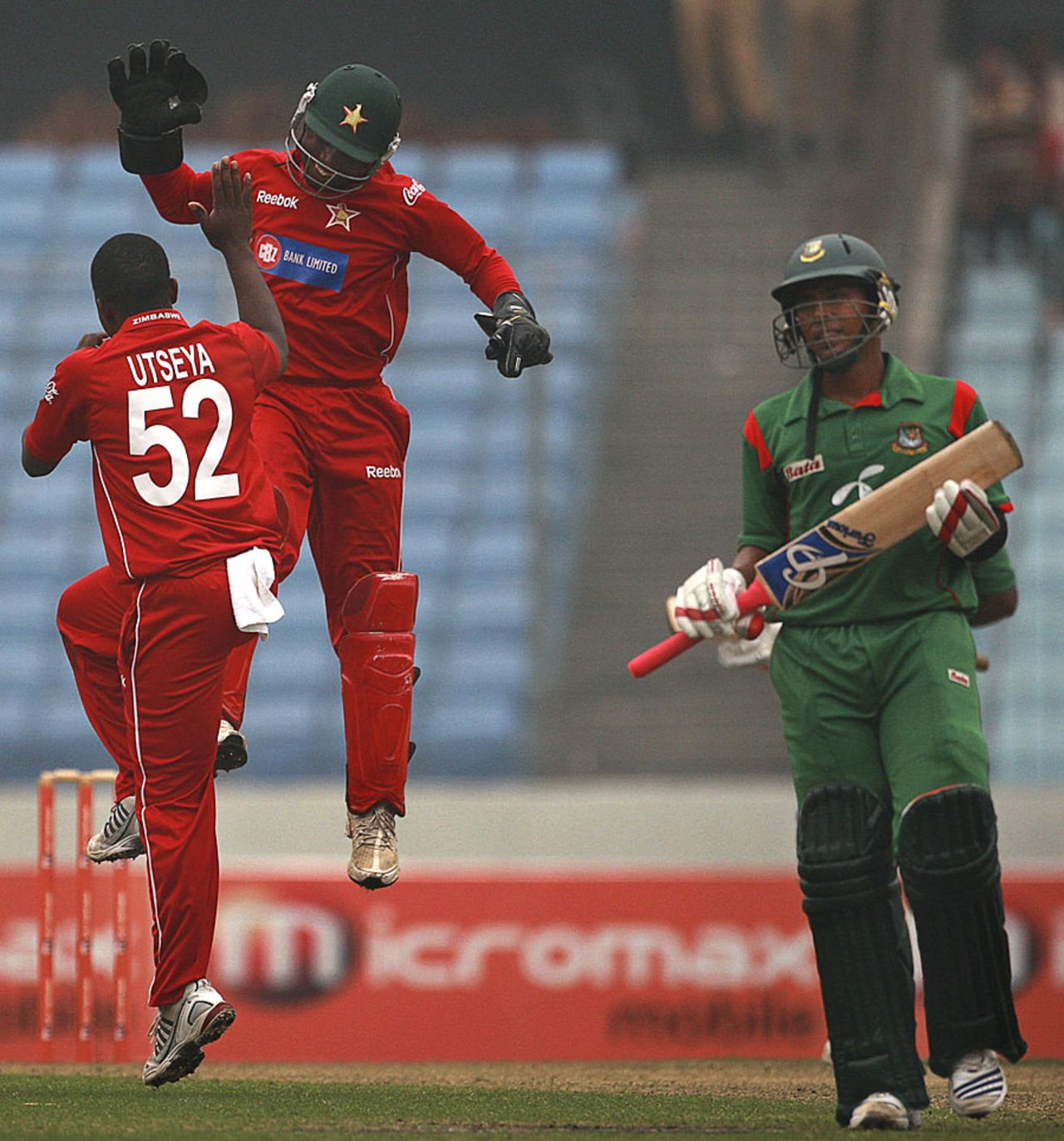 Zimbabwe celebrate the dismissal of Raqibul Hasan for 12, Bangladesh v Zimbabwe, 3rd ODI, Mirpur, December 6, 2010