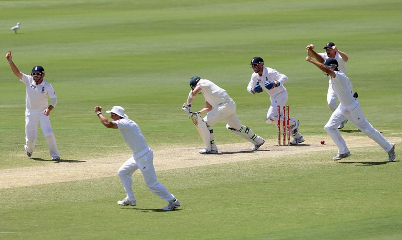 England's victory is complete as Peter Siddle is bowled, Australia v England, 2nd Test, Adelaide, 5th day, December 7, 2010