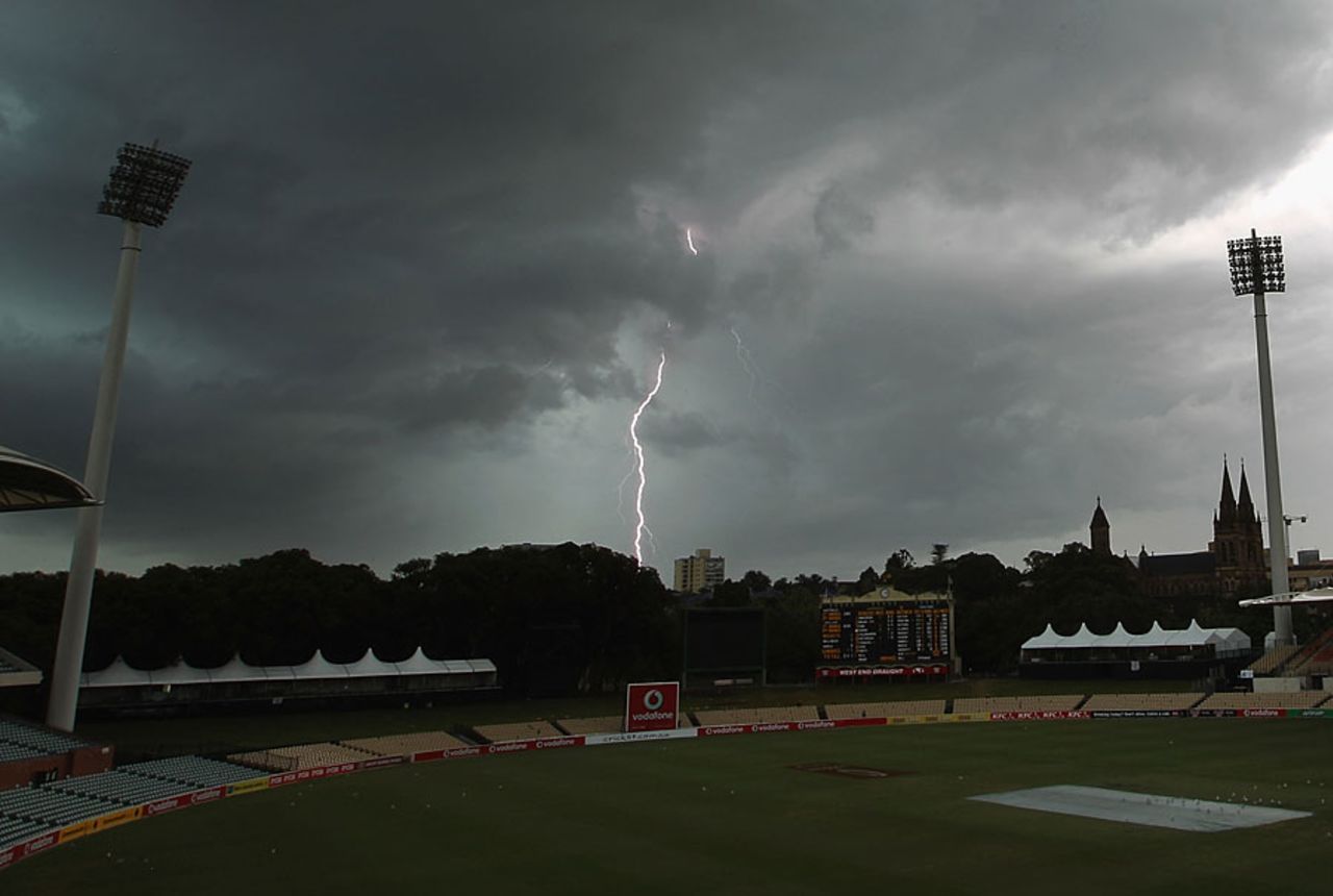 Lightning crashes down near the Adelaide Oval, Australia v England, 2nd Test, Adelaide, 5th day, December 7, 2010