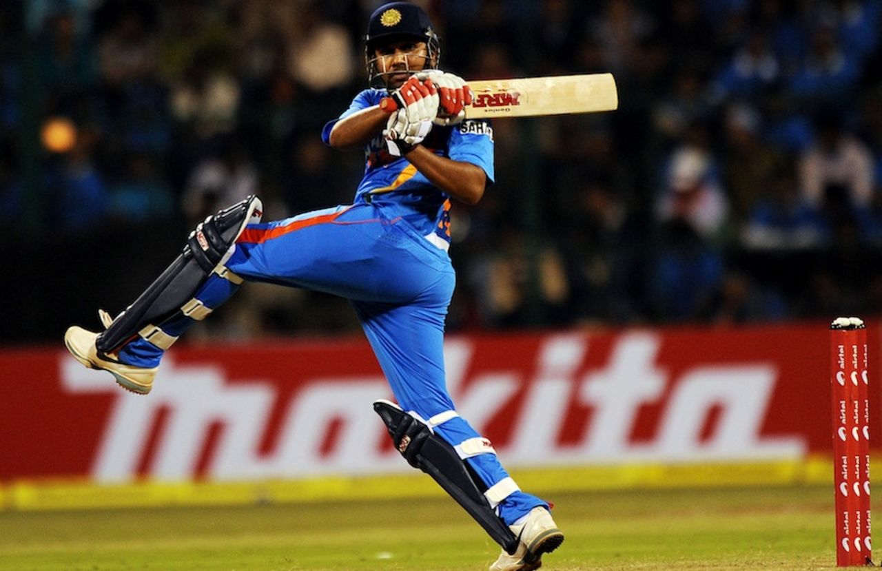 Rohit Sharma pulls with flair, India v New Zealand, 4th ODI, Bangalore, December 7, 2010