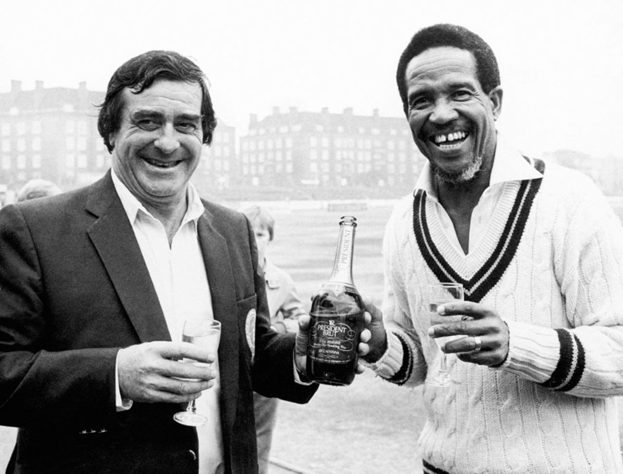 Fred Trueman and Garry Sobers share a drink, The Oval, September 19, 1982