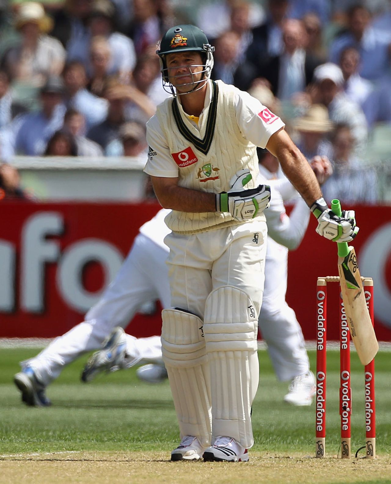 Ricky Ponting started well but was squared up and edged behind off Chris Tremlett, Australia v England, 4th Test, Melbourne, December 26, 2010