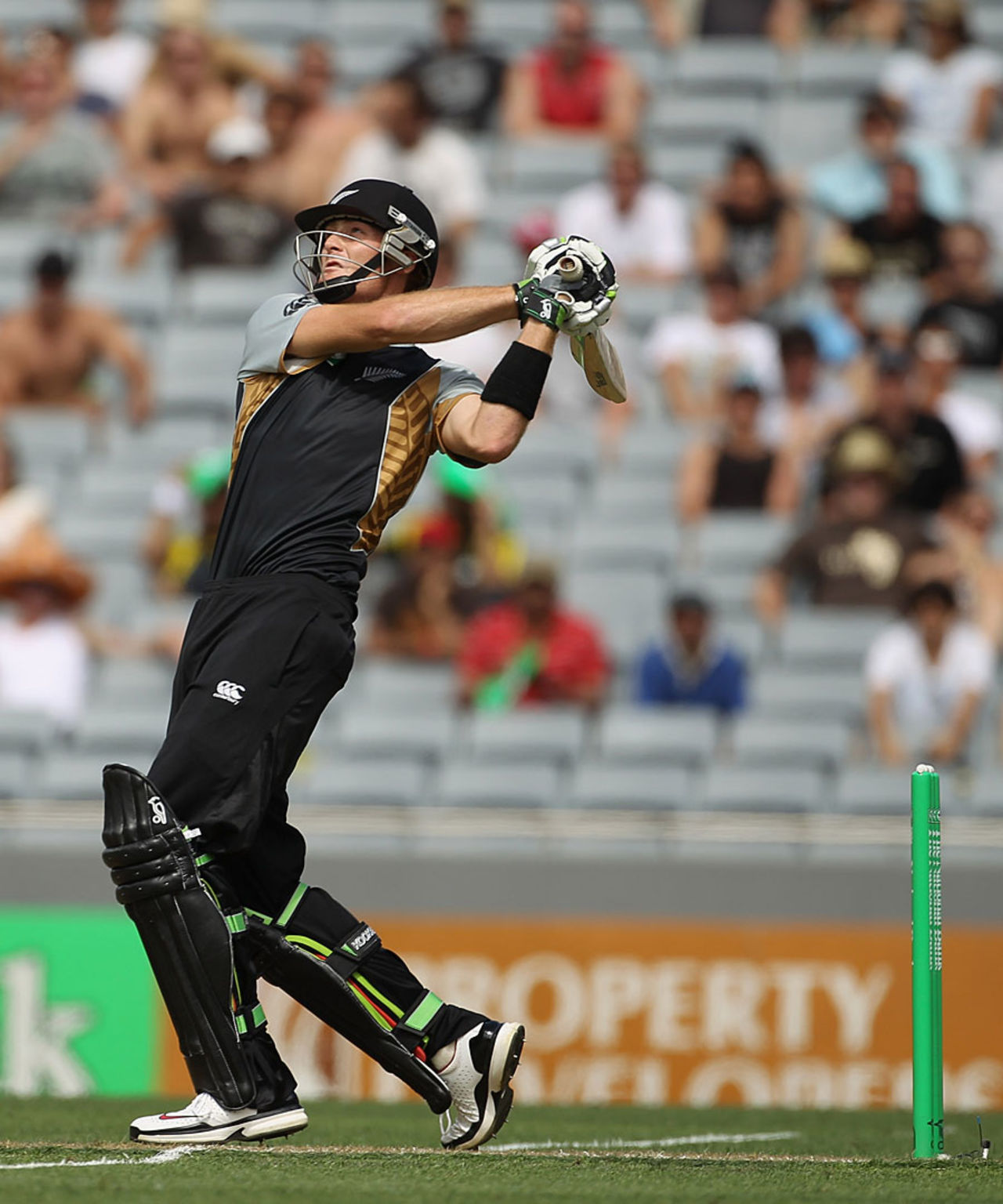 Martin Guptill blasted 54 off just 29 balls, New Zealand v Pakistan, 1st Twenty20, Auckland, December 26, 2010