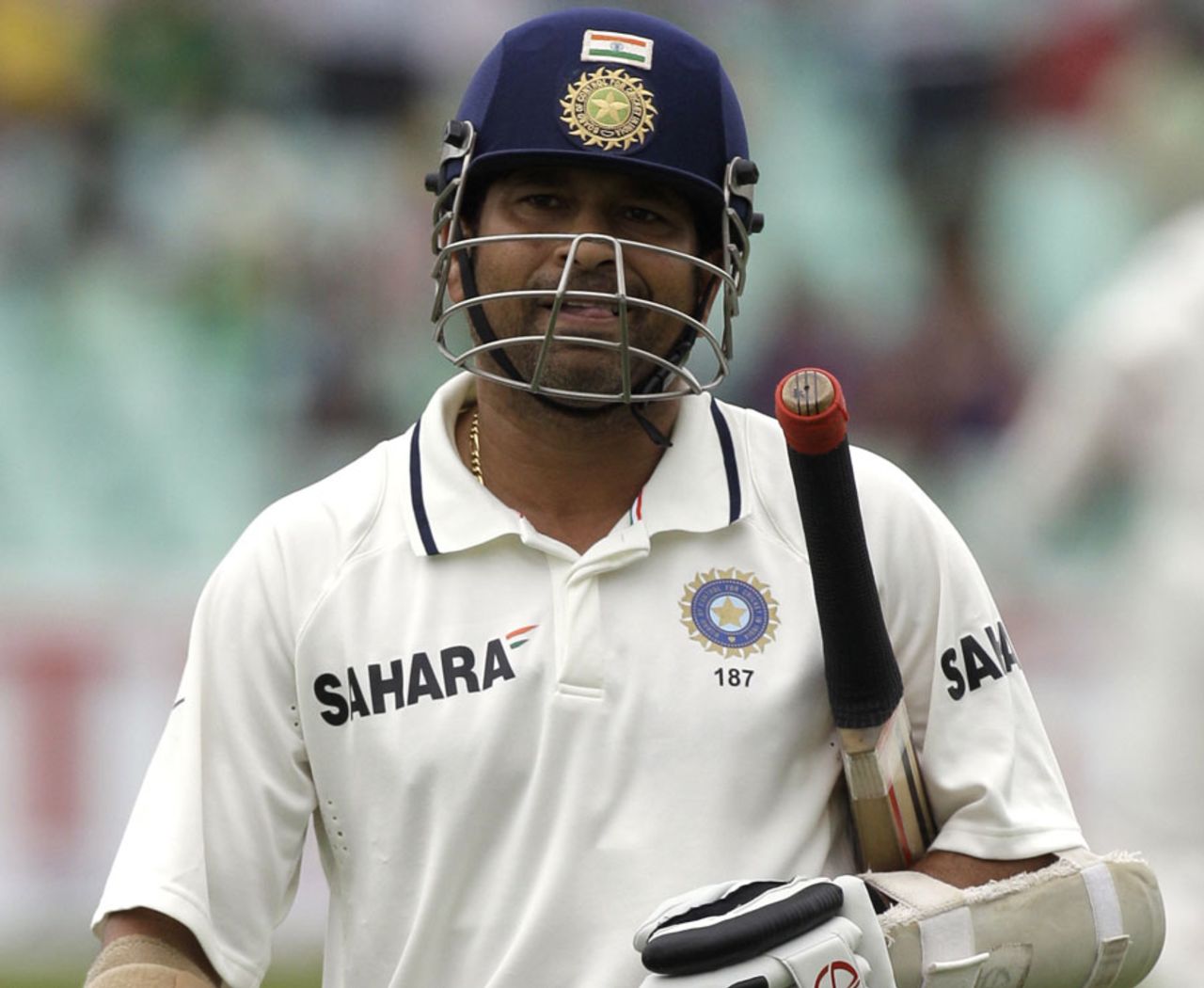 Sachin Tendulkar walks off after being dismissed for 13, South Africa v India, 2nd Test, Durban, 1st day, December 26, 2010