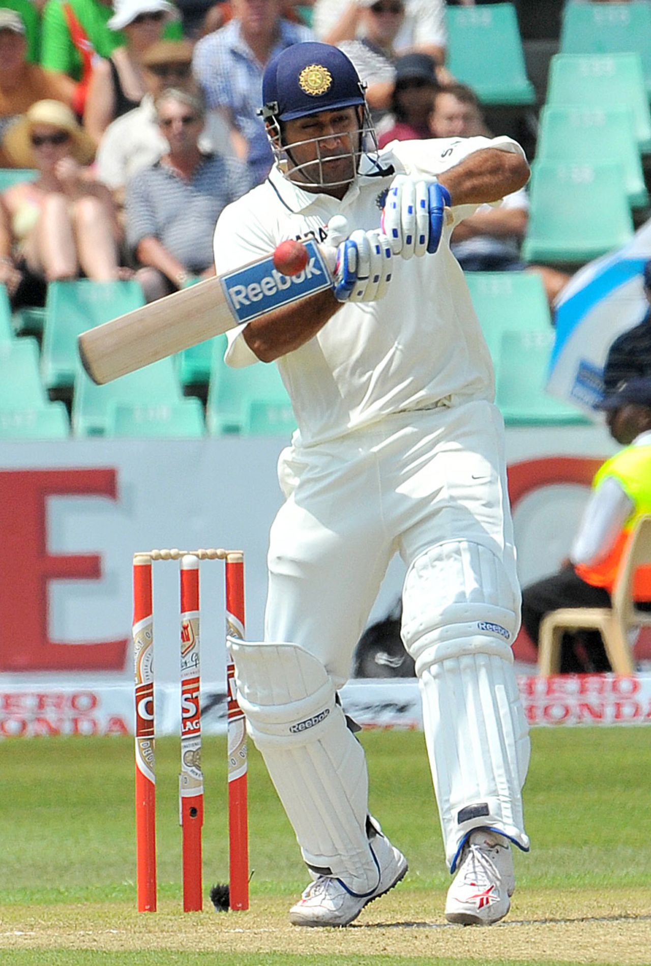 MS Dhoni made 35 before he was dismissed, South Africa v India, 2nd Test, Durban, 2nd day, December 27, 2010 