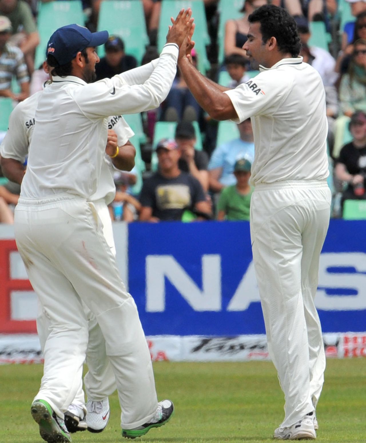 Zaheer Khan celebrates his third wicket, South Africa v India, 2nd Test, Durban, 2nd day, December 27, 2010 