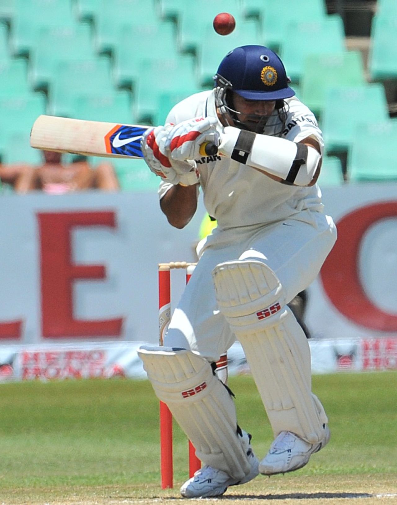 Zaheer Khan ducks under a bouncer, South Africa v India, 2nd Test, Durban, 3rd day, December 28, 2010