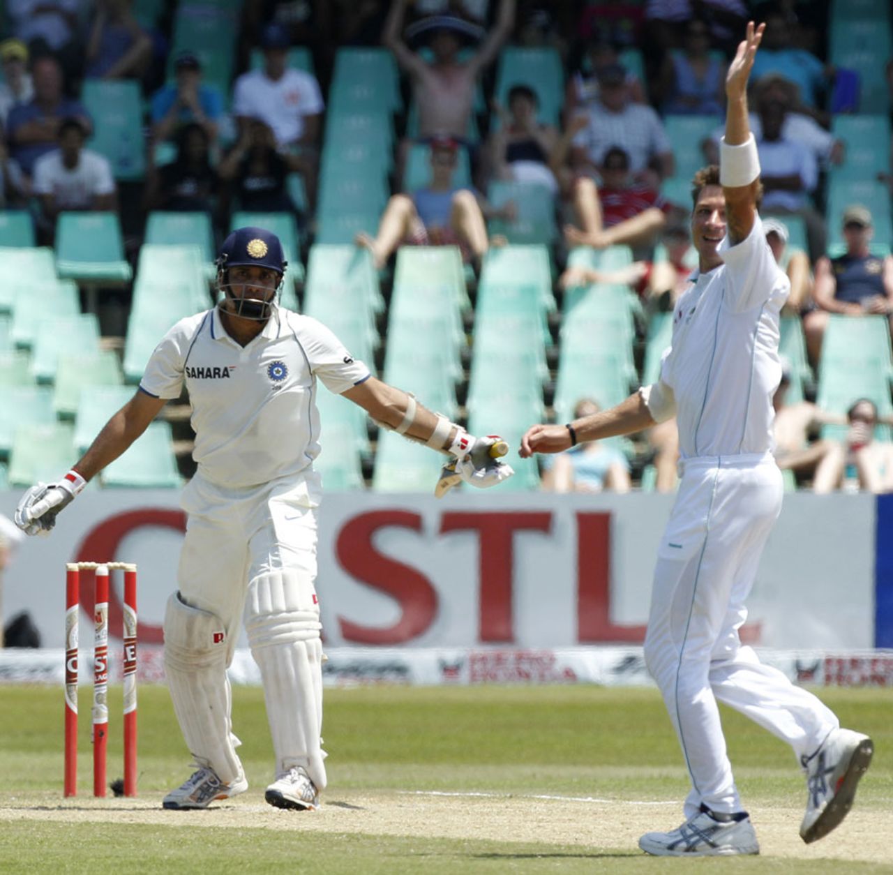 Dale Steyn denies VVS Laxman a century, South Africa v India, 2nd Test, Durban, 3rd day, December 28, 2010