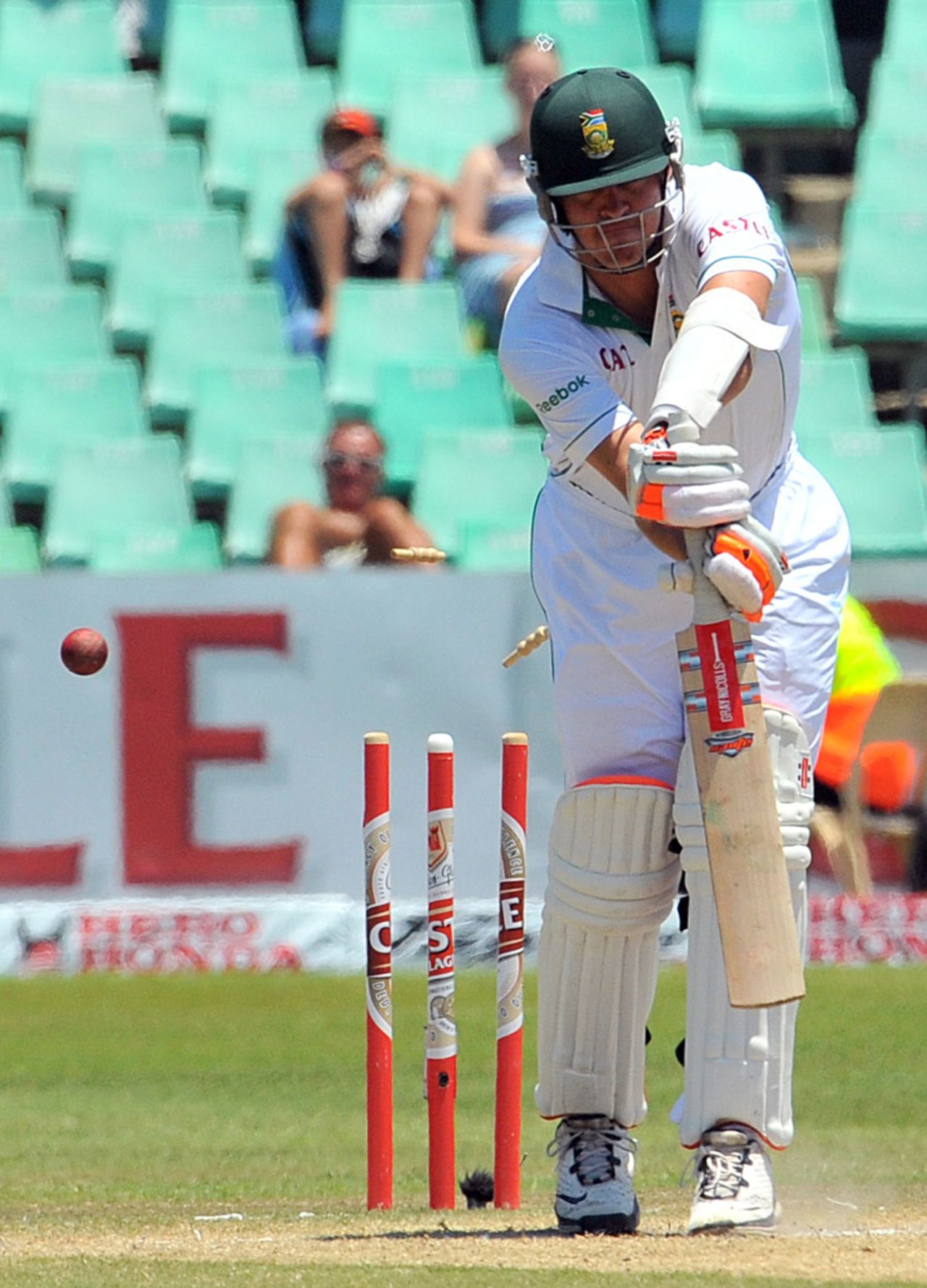 Paul Harris hears the death knell, South Africa v India, 2nd Test, Durban, 4th day, December 29, 2010