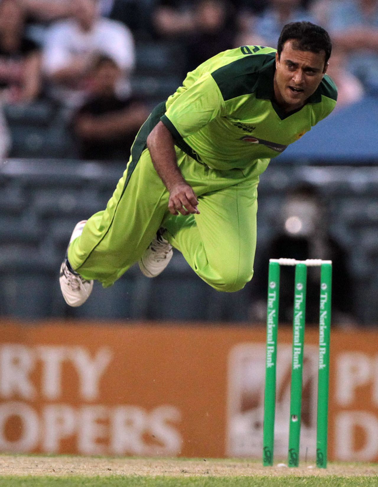 Tanvir Ahmed took 1 for 13 on debut, New Zealand v Pakistan, 3rd Twenty20, Christchurch, December 30, 2010