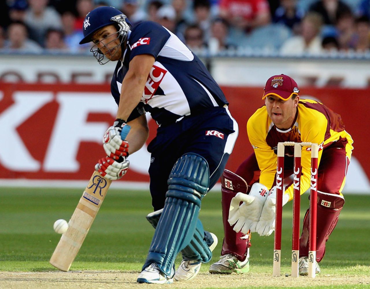 Aaron Finch was Man of the Match for his 38-ball 58, Victoria v Queensland, Big Bash, Melbourne, January 2, 2011 