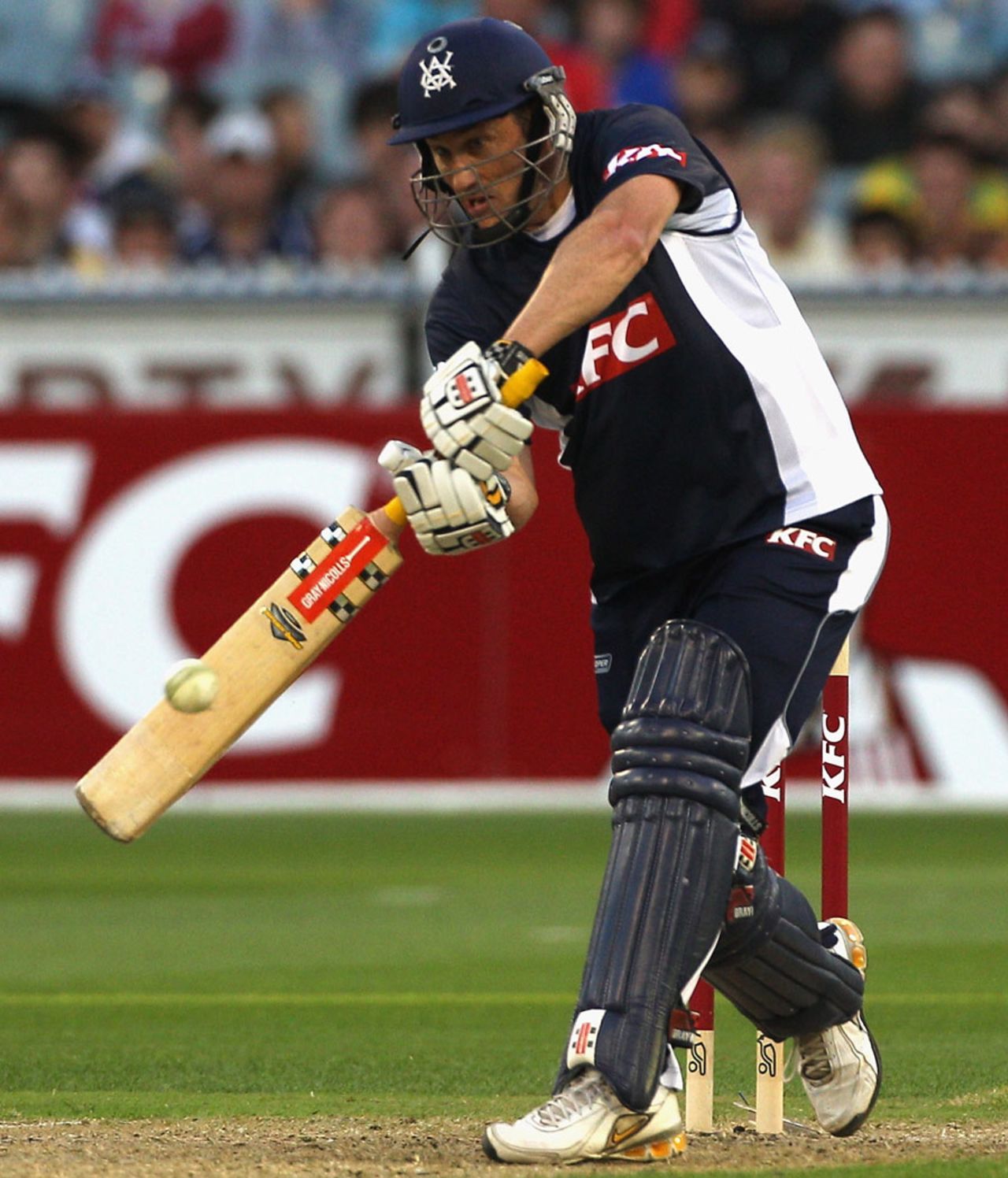 David Hussey provided the momentum in the second half of Victoria's innings, Victoria v Queensland, Big Bash, Melbourne, January 2, 2011 