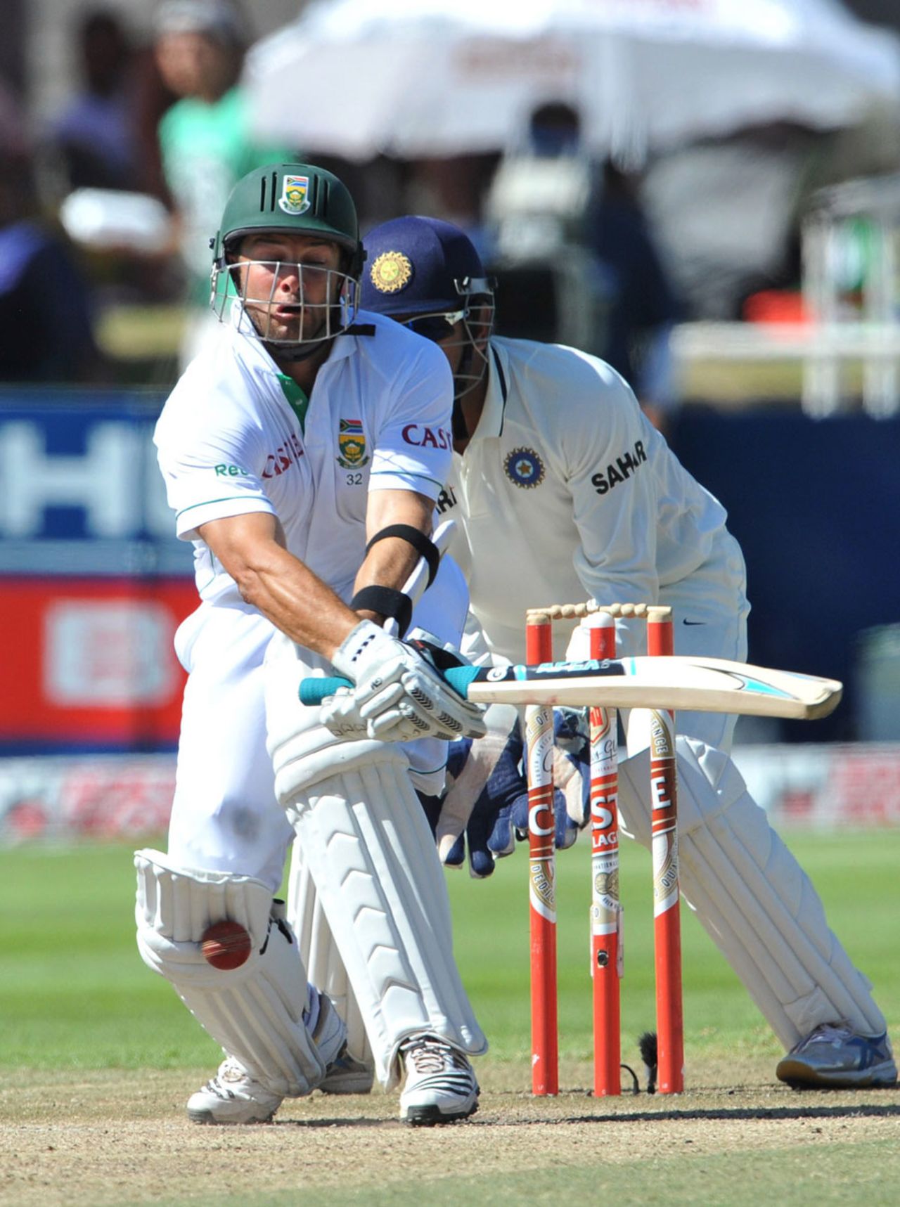Mark Boucher is trapped lbw by one that kept low from Sachin Tendulkar, South Africa v India, 3rd Test, Cape Town, 4th day, January 5, 2011