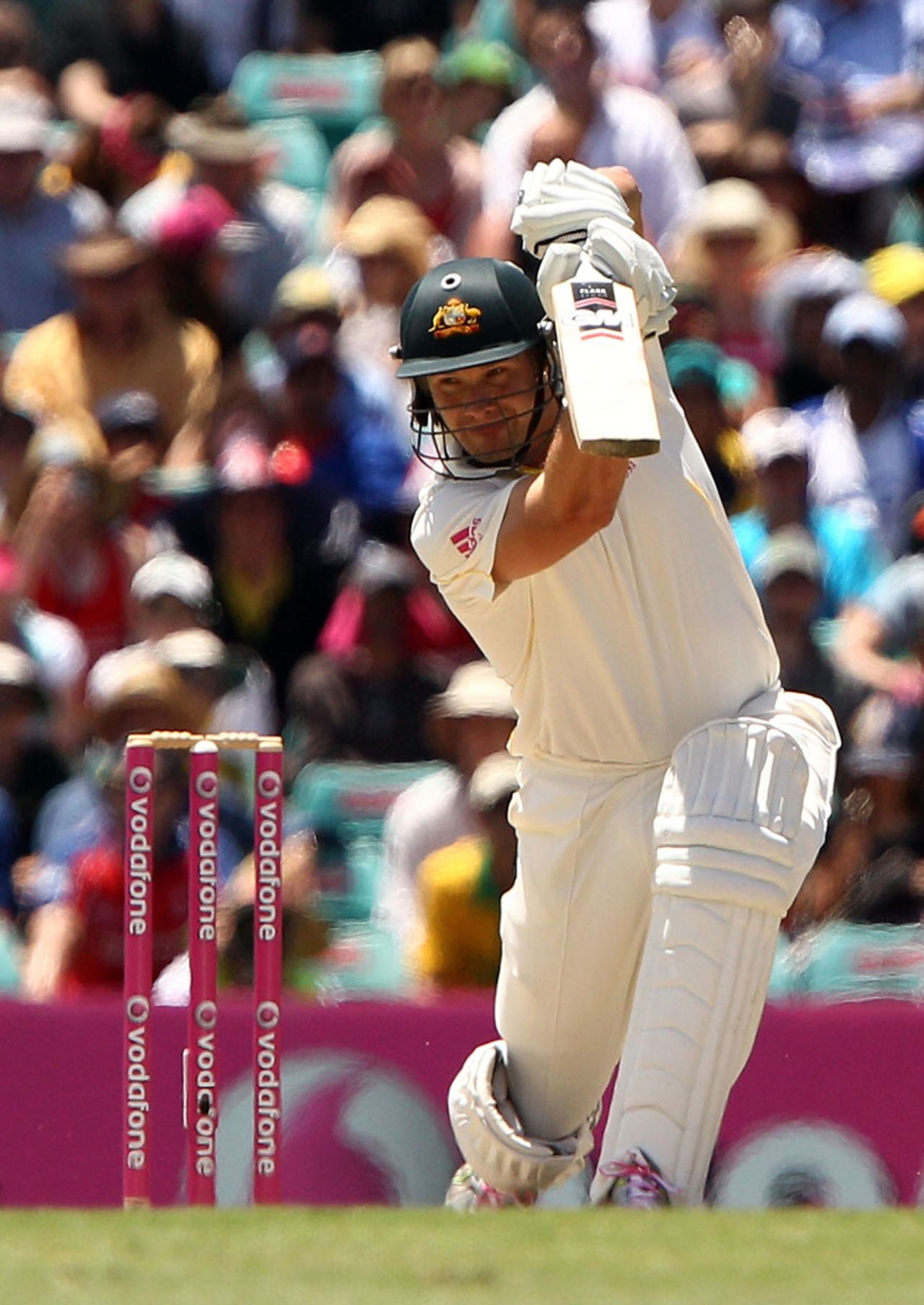Shane Watson drives through the off side, Australia v England, 5th Test, Sydney, 4th day, January 6, 2011