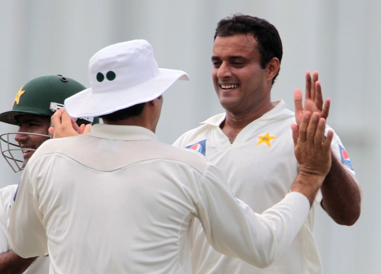 Tanvir Ahmed celebrates a wicket, New Zealand v Pakistan, 1st Test, Hamilton, 1st day, January 7, 2011