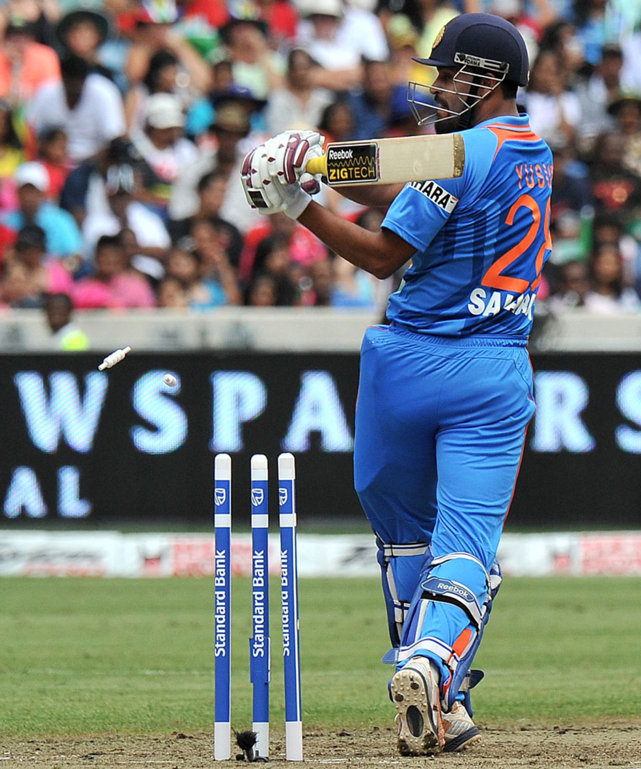 Yusuf Pathan is bowled by Rusty Theron, South Africa v India, only Twenty20, Durban