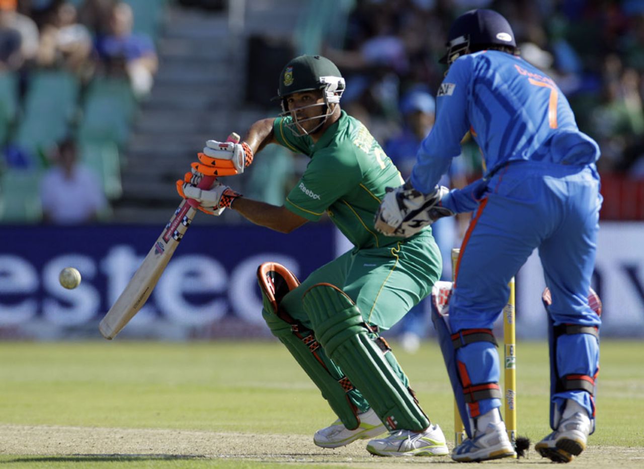JP Duminy plays one fine on the off side, South Africa v India, 1st ODI, Durban, January 12, 2011
