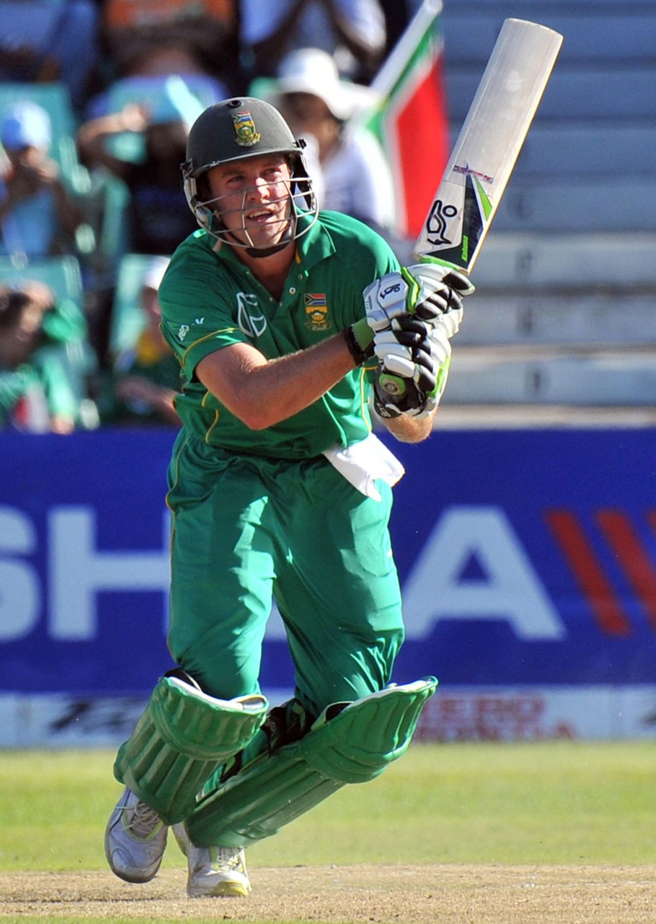 AB de Villiers says no to a run during his partnership with JP Duminy, South Africa v India, 1st ODI, Durban, January 12, 2011