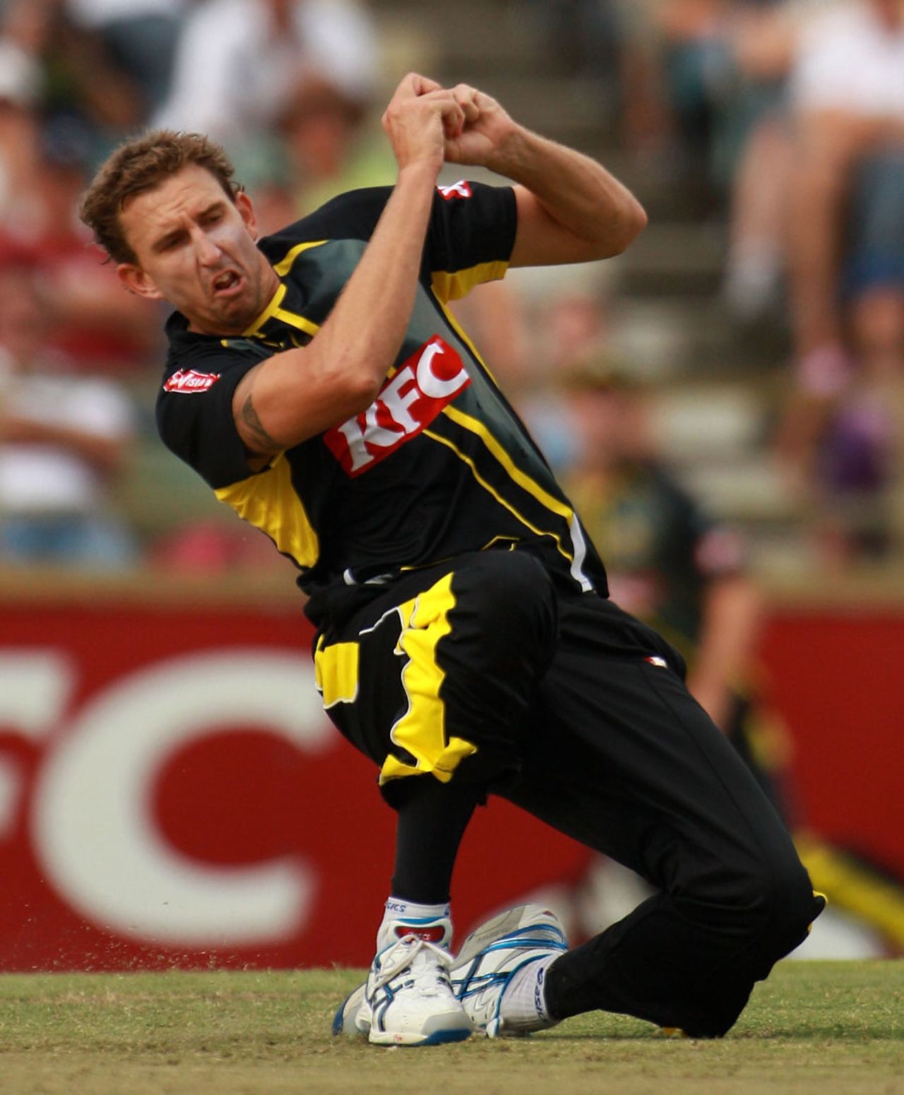 Brett Dorey took three wickets in his four overs, Western Australia v South Australia, Twenty20 Big Bash, Perth, January 13, 2011