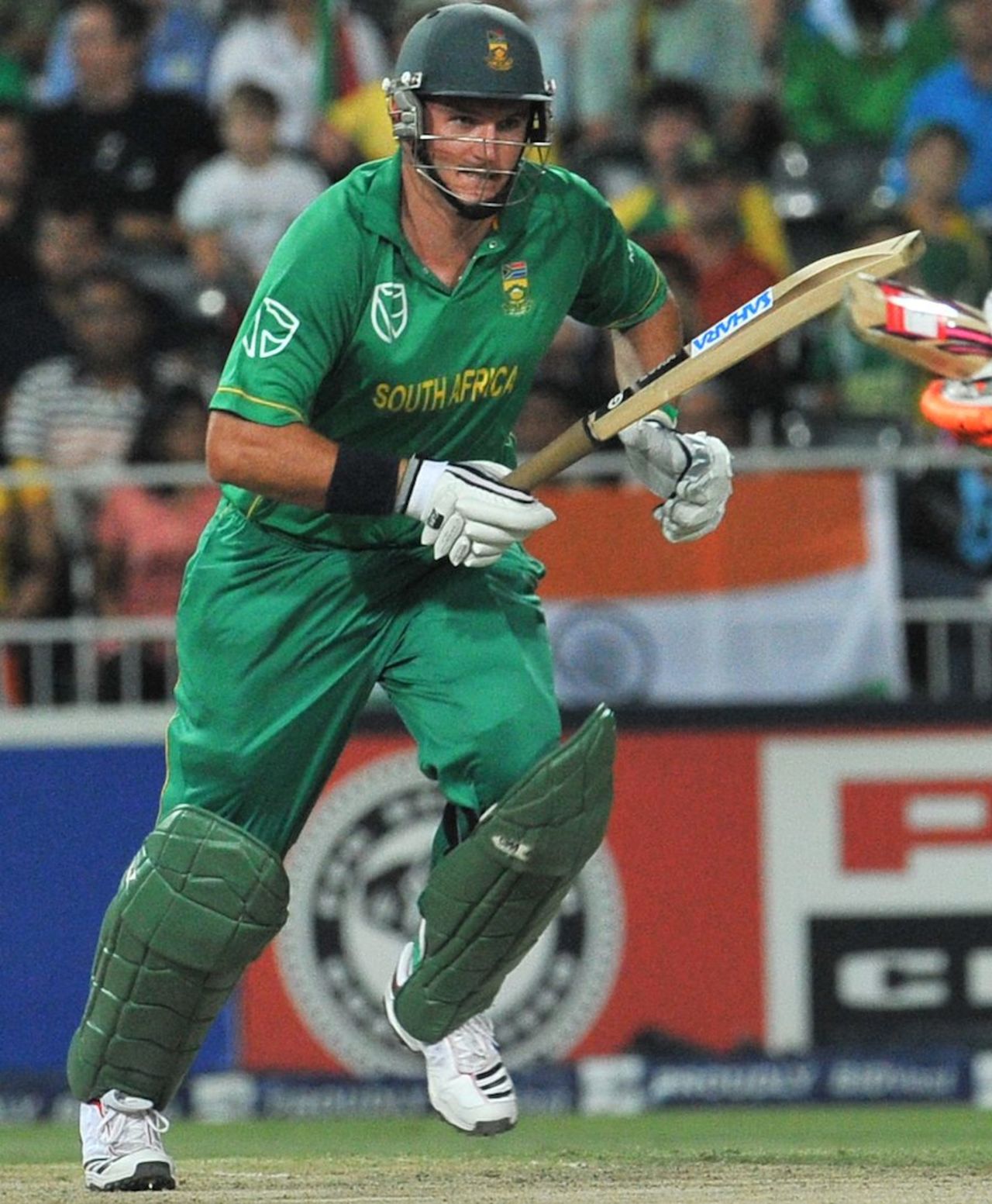Graeme Smith runs between the wickets, South Africa v India, 2nd ODI, Johannesburg, January 15, 2011