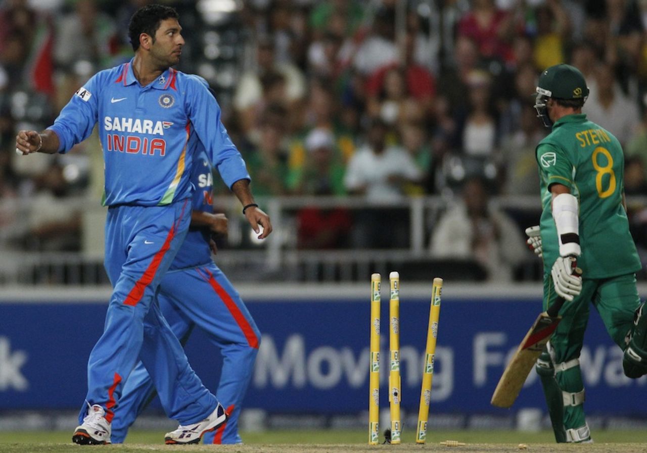 Yuvraj Singh ran out Dale Steyn, South Africa v India, 2nd ODI, Johannesburg, January 15, 2011