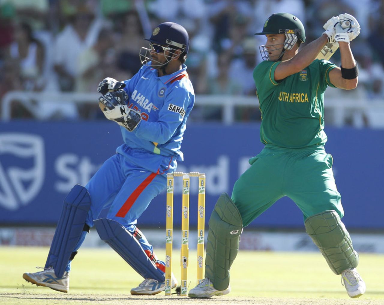 Faf du Plessis cracks the ball square on the off side, South Africa v India, 3rd ODI, Cape Town, January 18, 2011