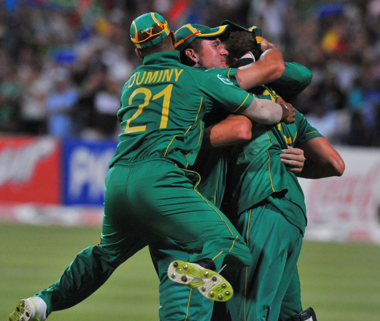 South Africa's players know the importance of Yusuf Pathan's wicket, South Africa v India, 3rd ODI, Cape Town, January 18, 2011
