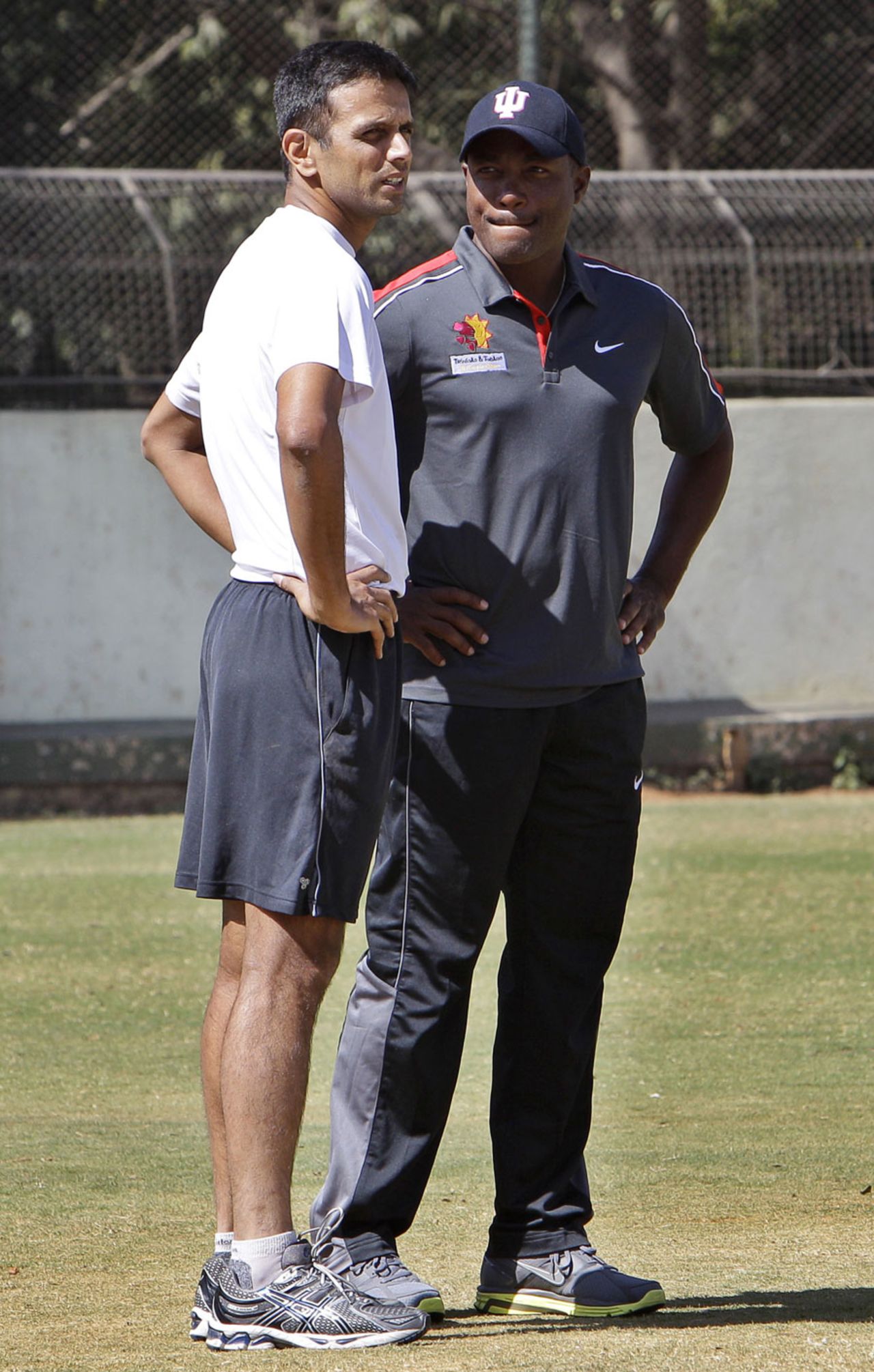 Rahul Dravid drops by at a cricket clinic conducted by Brian Lara, Bangalore, January 20, 2011