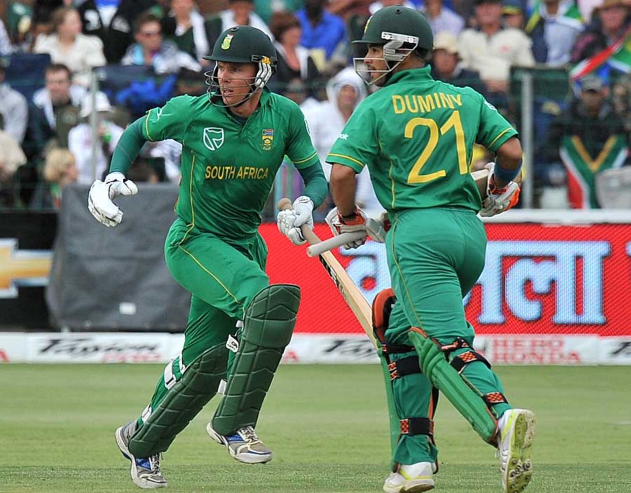 Johan Botha and JP Duminy took South Africa to 265, South Africa v India, 4th ODI, Port Elizabeth, January 21, 2011