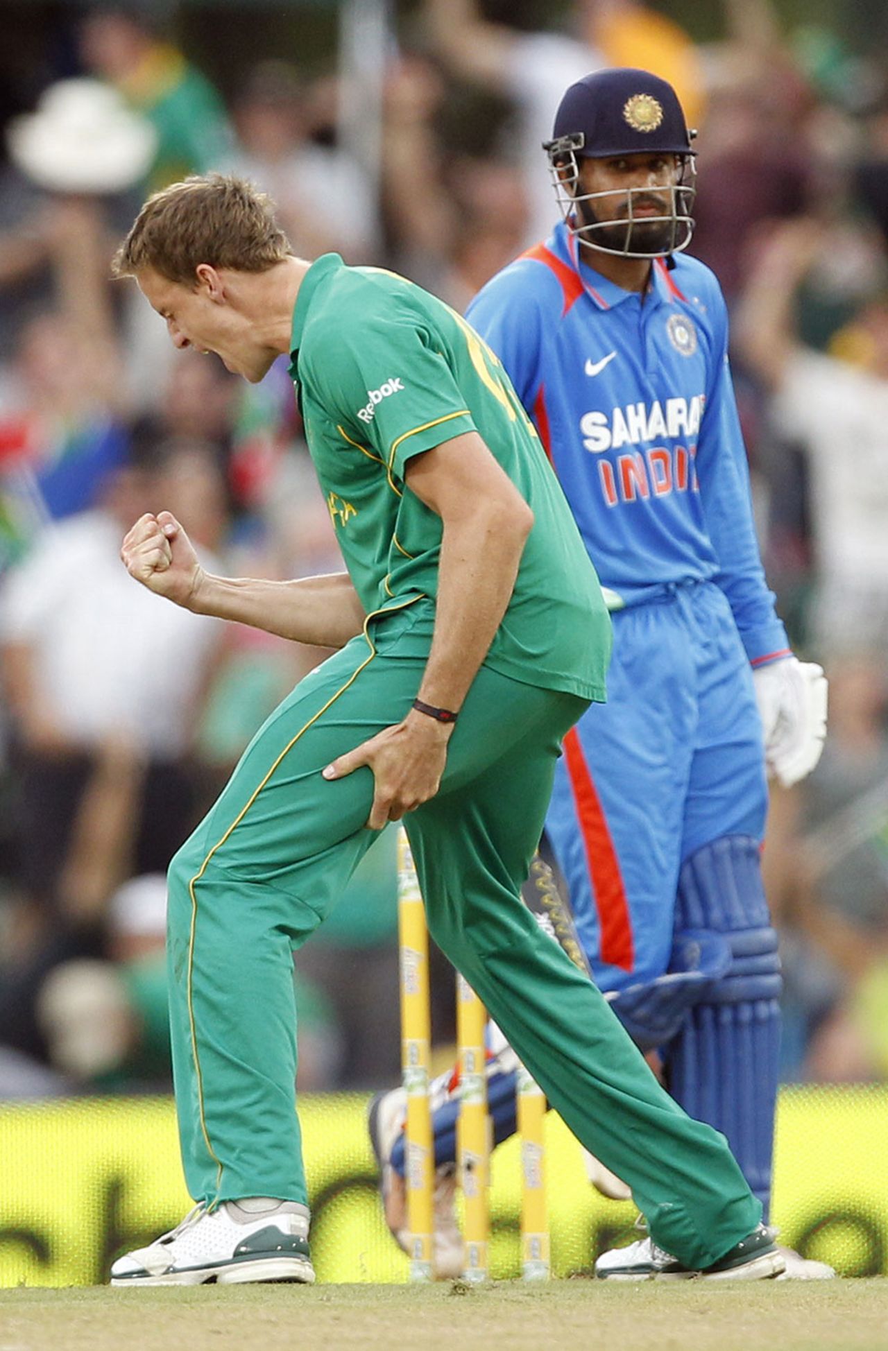 Morne Morkel finally ends Yusuf Pathan's monstrous hitting, South Africa v India, 5th ODI, Centurion, January 23, 2011
