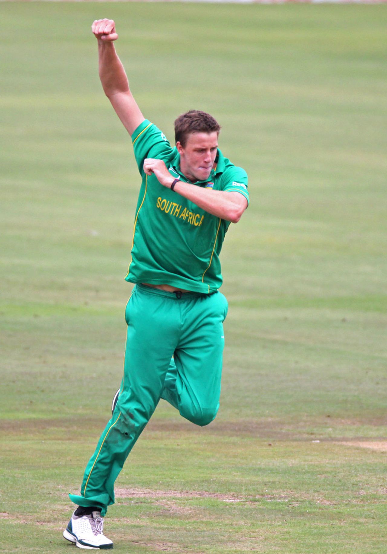 Morne Morkel took four wickets to finish with 12 in the series, South Africa v India, 5th ODI, Centurion, January 23, 2011