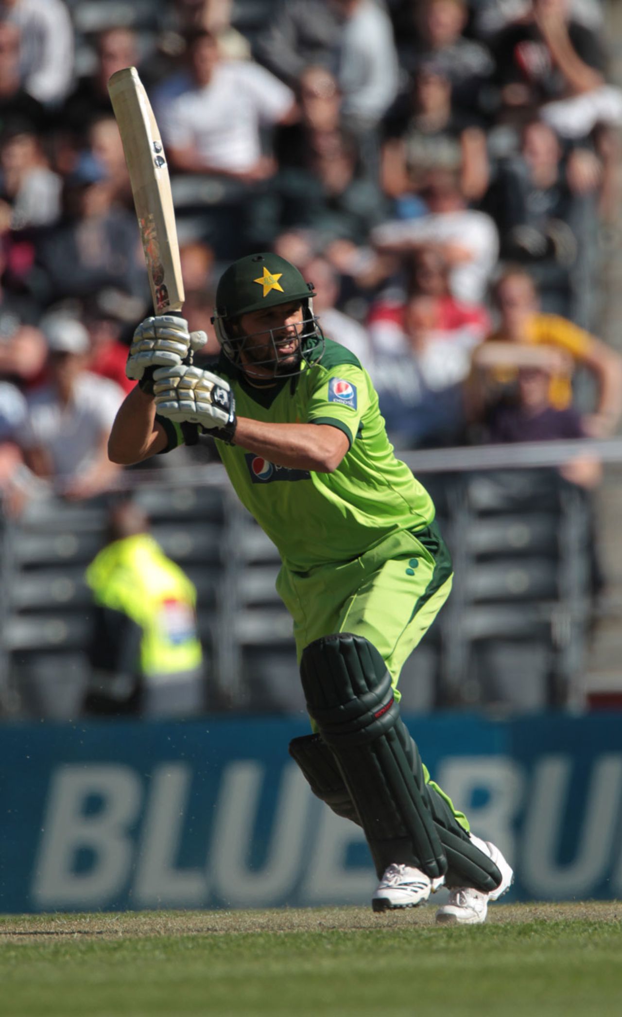 Shahid Afridi hit five fours and five sixes in his 65, New Zealand v Pakistan, 3rd ODI, Christchurch