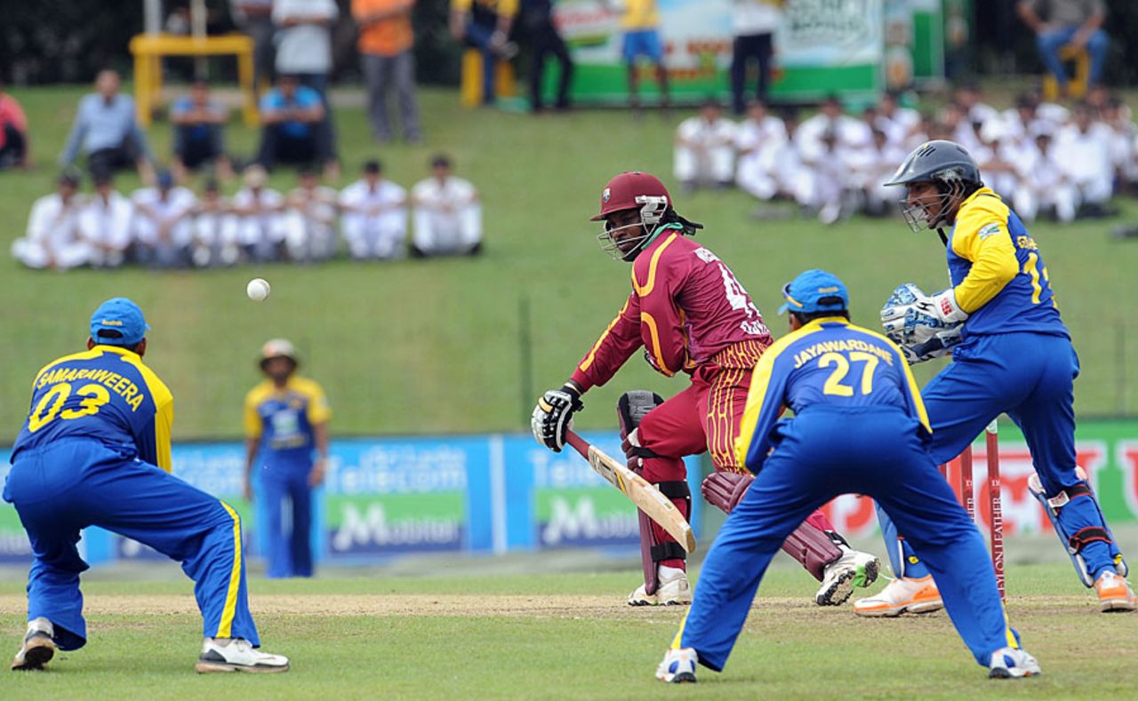 Thilan Samaraweera took a good catch to dismiss Chris Gayle, Sri Lanka v West Indies, 2nd ODI, Colombo, February 3, 2011
