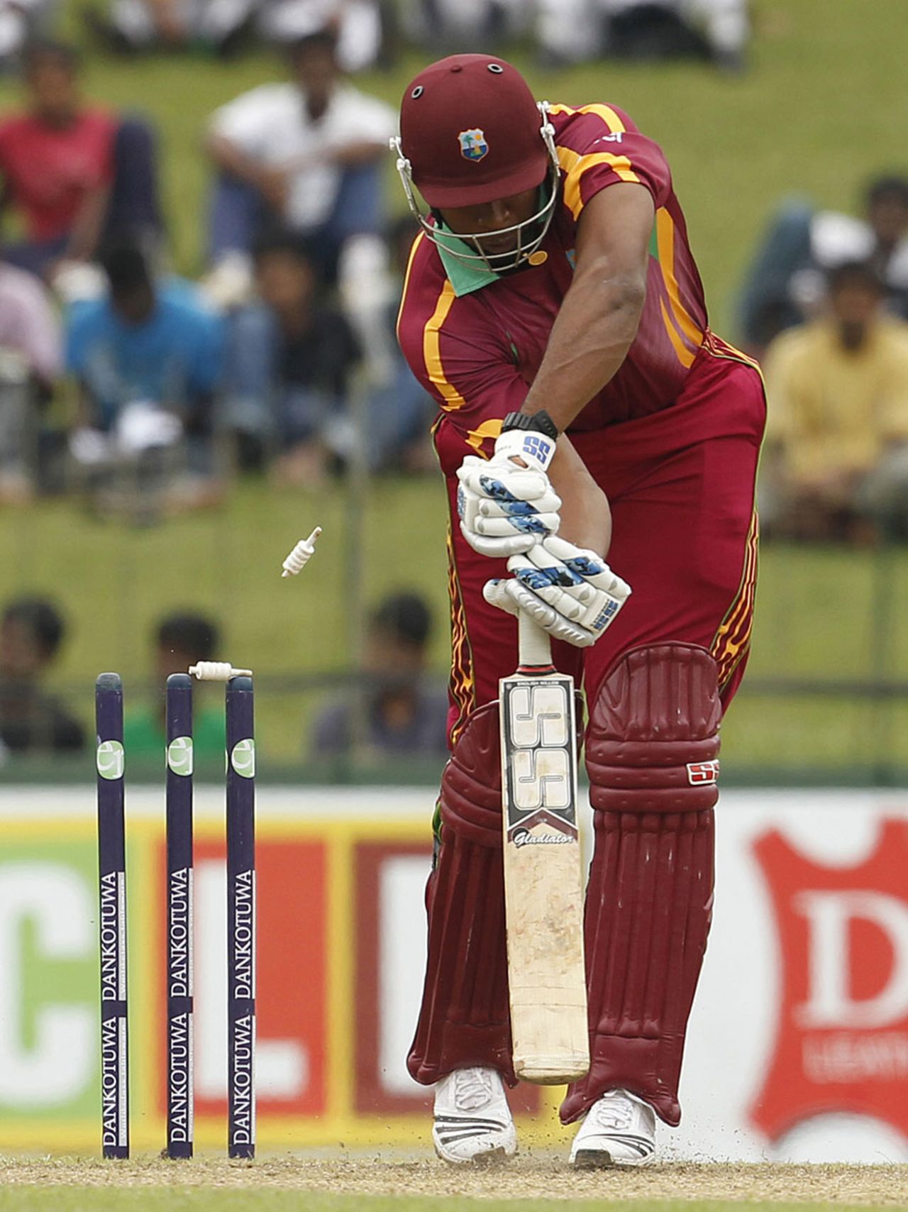 Lasith Malinga struck with his reverse-swing to bowl Kieron Pollard, Sri Lanka v West Indies, 2nd ODI, Colombo, February 3, 2011
