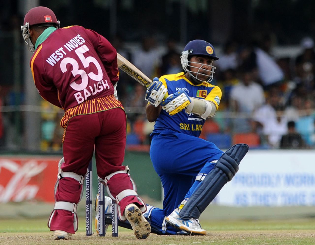 Mahela Jayawardene plays a reverse sweep, Sri Lanka v West Indies, 3rd ODI, SSC, February 6, 2011