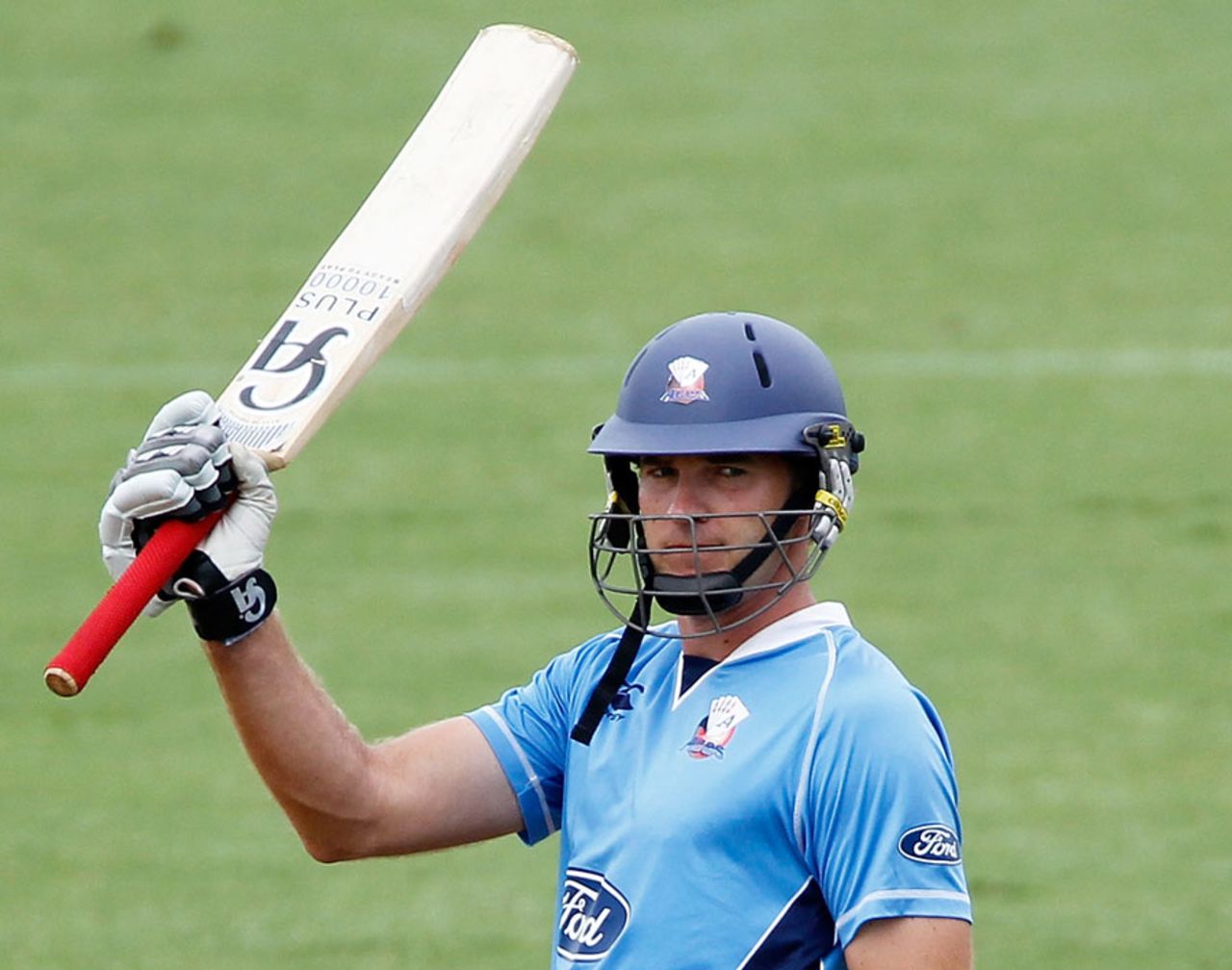 Tim McIntosh signals his century, Auckland v Otago, 3rd Preliminary Final, NZC one-day competition, Auckland, February 9, 2011