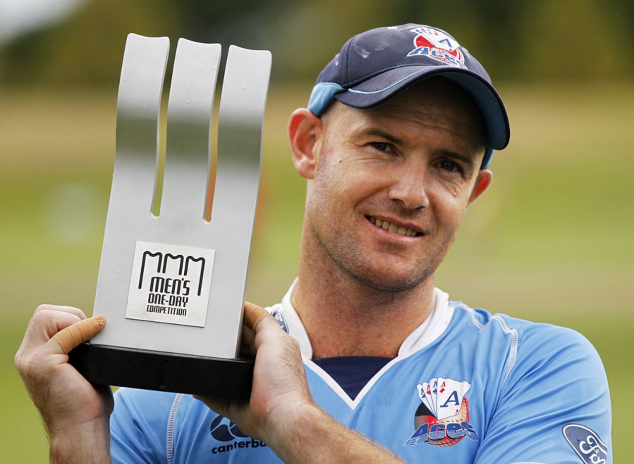 Auckland captain Gareth Hopkins lifts the domestic one-day competition trophy, Canterbury v Auckland, Chirstchurch, February 13, 2011
