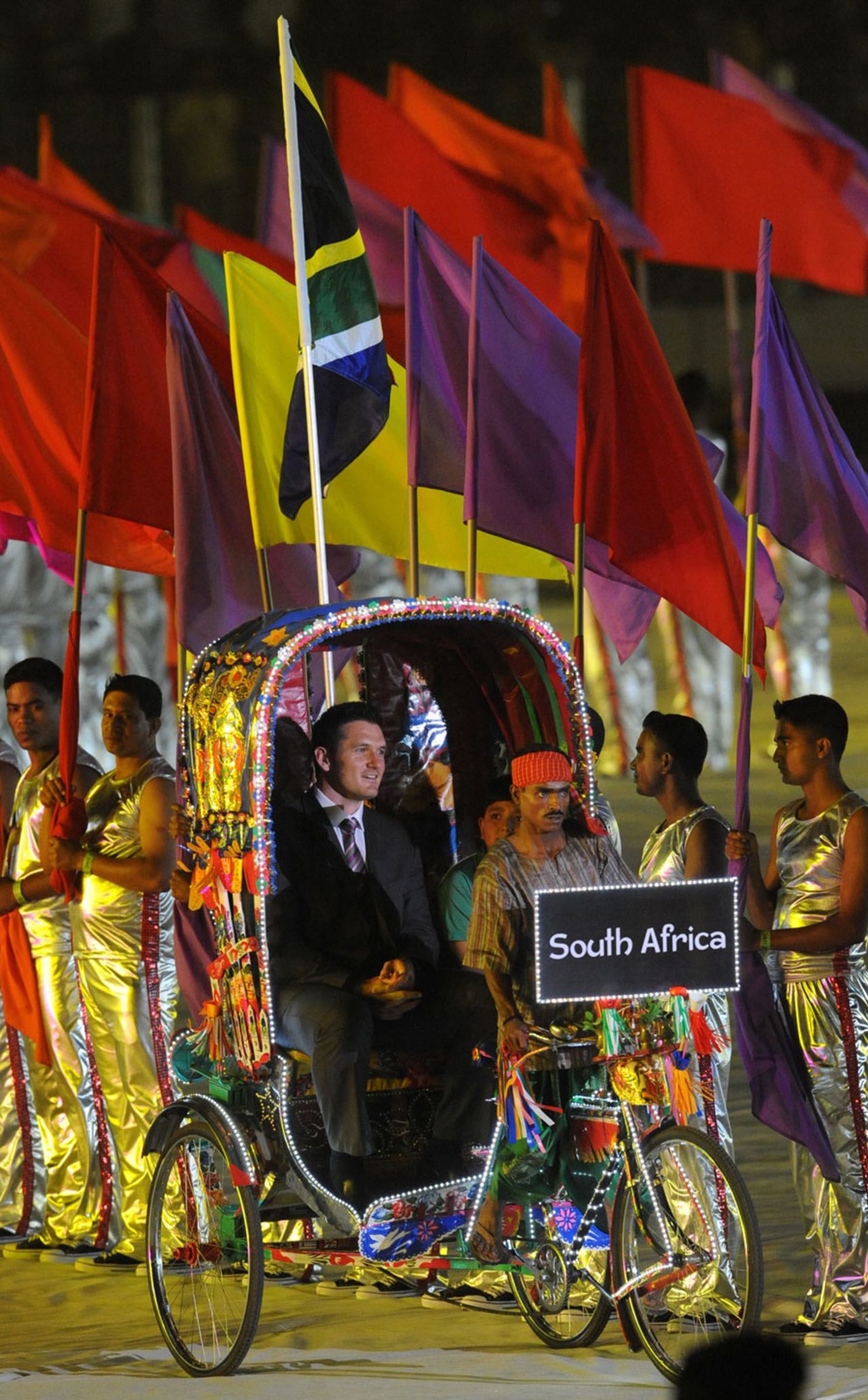 Graeme Smith enters the World Cup opening ceremony in a cycle rickshaw, Bangabandhu Stadium, Dhaka, February 17, 2011