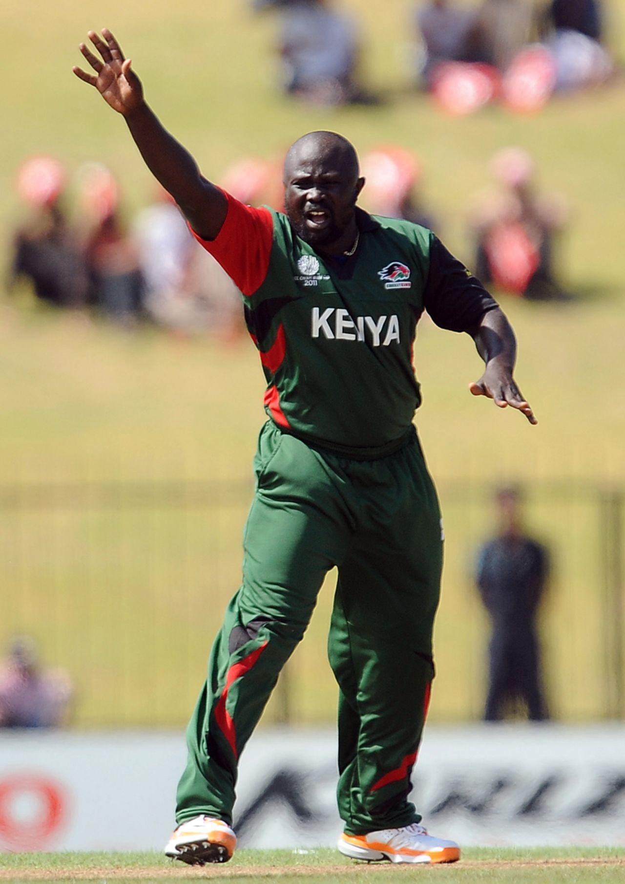 Thomas Odoyo launches an appeal during an impressive opening spell, Kenya v Pakistan, Group A, World Cup, Hambantota, February 23, 2011